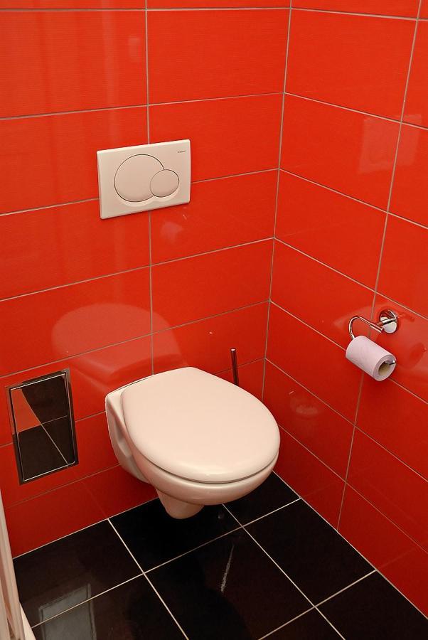 Just Be That'S Enough!! Prague Extérieur photo